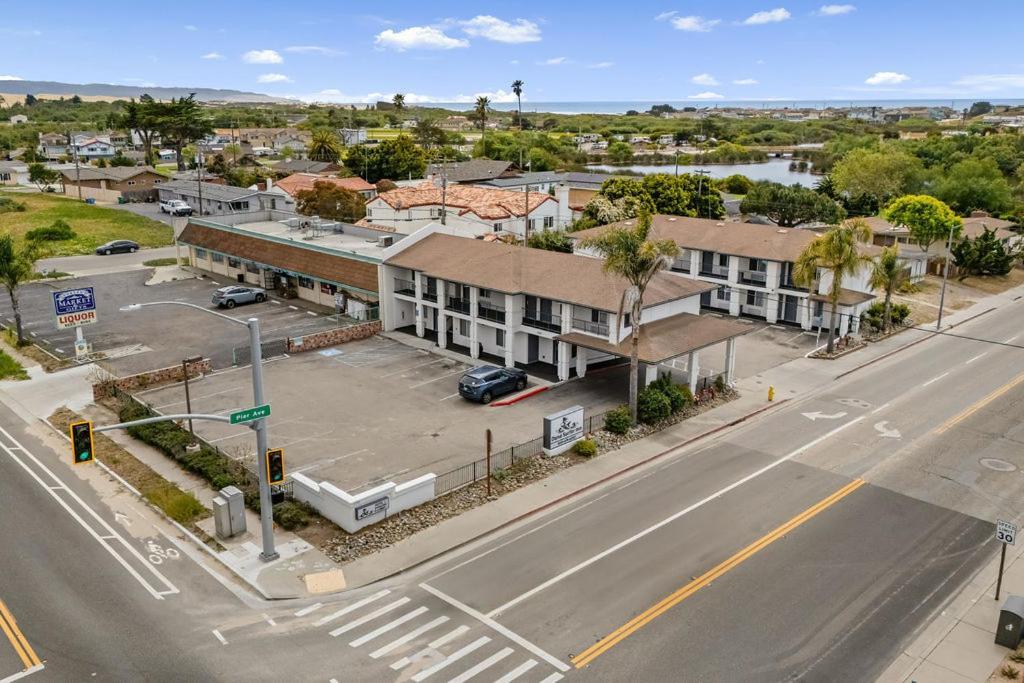 Dune Surfer Inn Ошено Экстерьер фото
